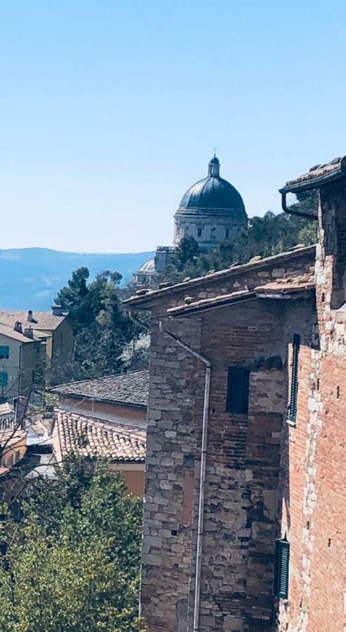 La Casa Di Matilde-Centre Of Todiヴィラ エクステリア 写真